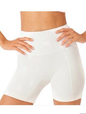 GIGI C Textured Bike Short in Ivory size Large Women's activewear gym